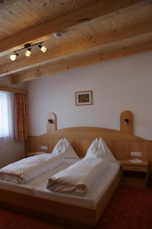 Haus Bergkristall Bed & Breakfast Obergurgl Ruang foto